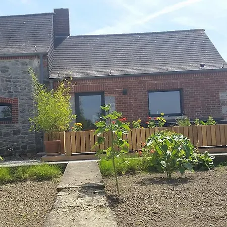 Le Clos Du Fourmanoir Avesnelles Exterior photo